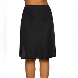 Vanity Fair Everyday Layers Single Slit Half Slip Women’s US Size XXL Black 24”
